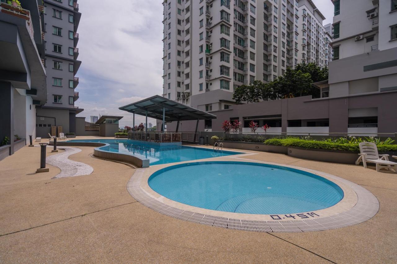 Cozy 2-Bedroom For 4 Pax With Pool - Subang Jaya Bagian luar foto